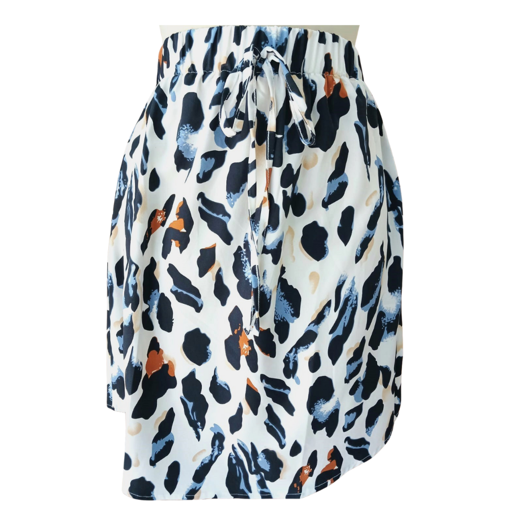 Falda corta estampado animal print con moño frontal