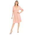 Vestido rosa con rayas y botones frontales
