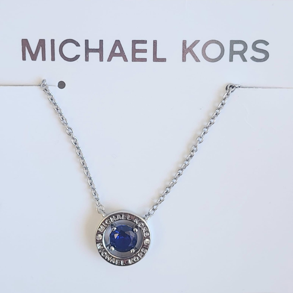 Collar Michael Kors Plateado con Dije Circular y Piedra Azul Elegante