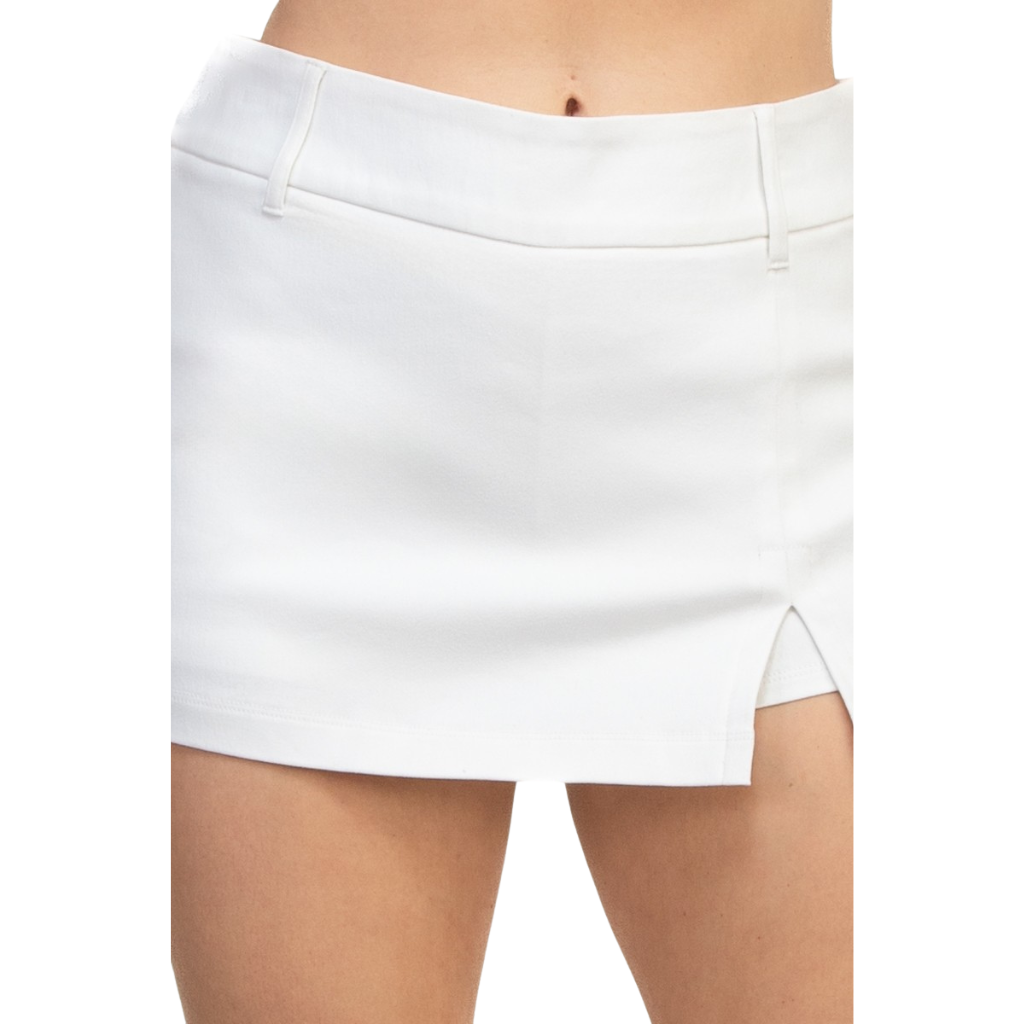 Falda Short Blanca con Abertura