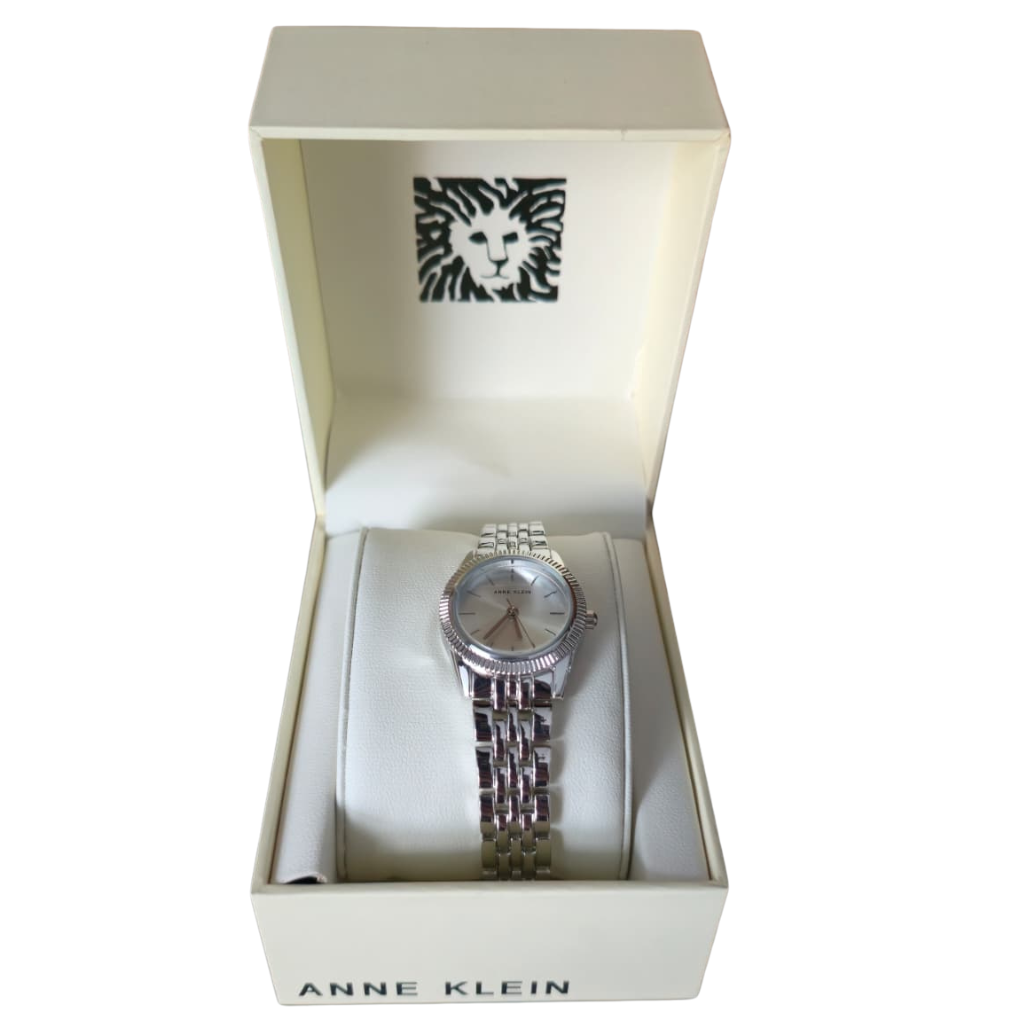 Reloj Anne Klein Plateado con Brazalete Metálico