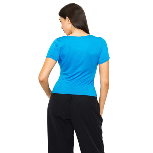 Blusa Básica Azul Turquesa de Manga Corta