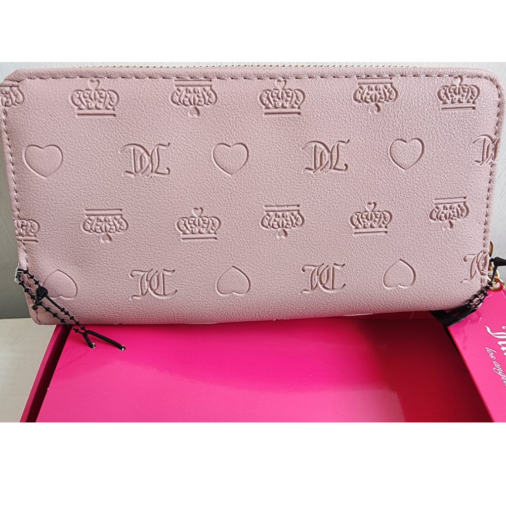 Cartera Juicy Couture Rosa Nude con Logo Metálico Dorado