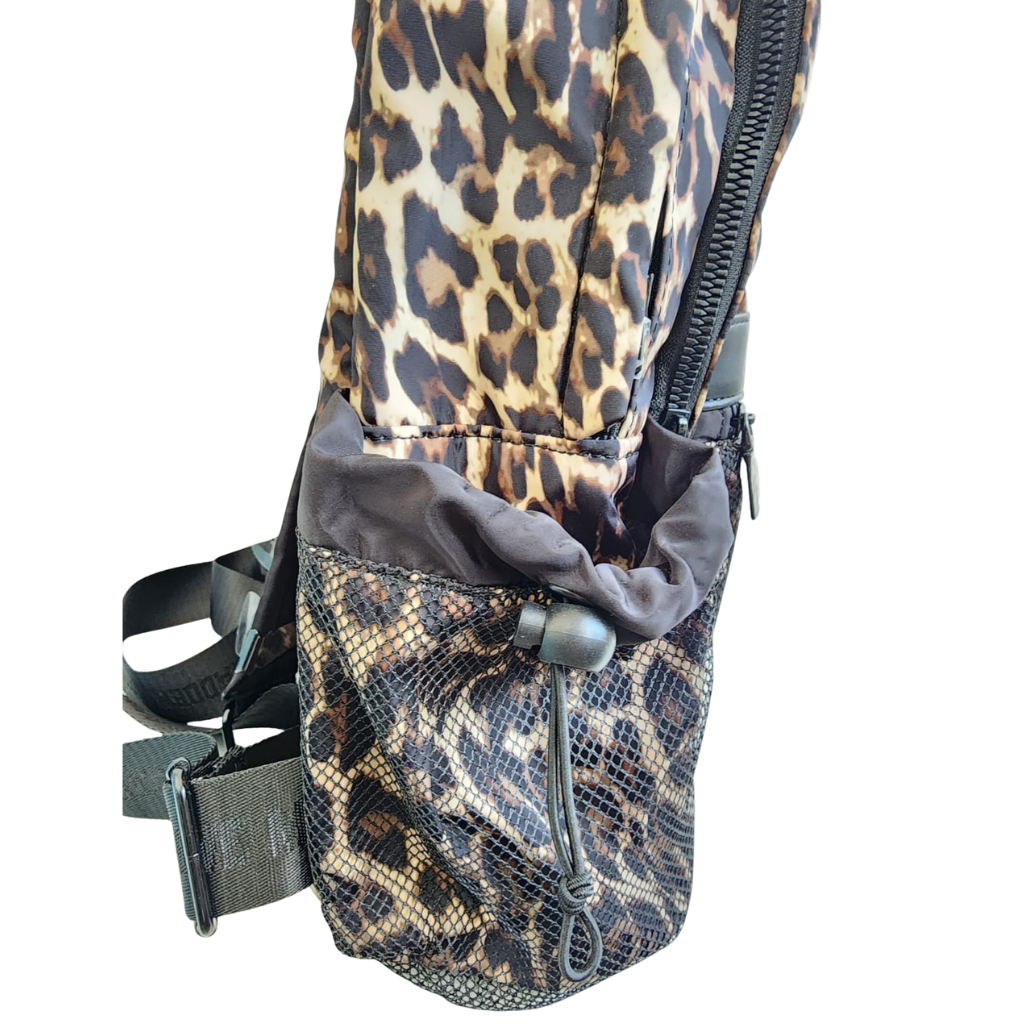 Mochila Steve Madden original animal print con estuche