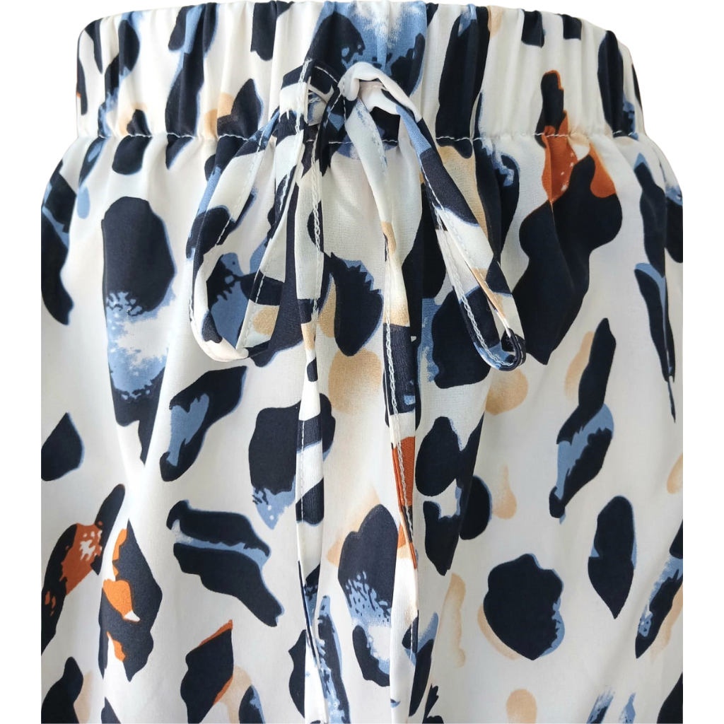 Falda corta estampado animal print con moño frontal