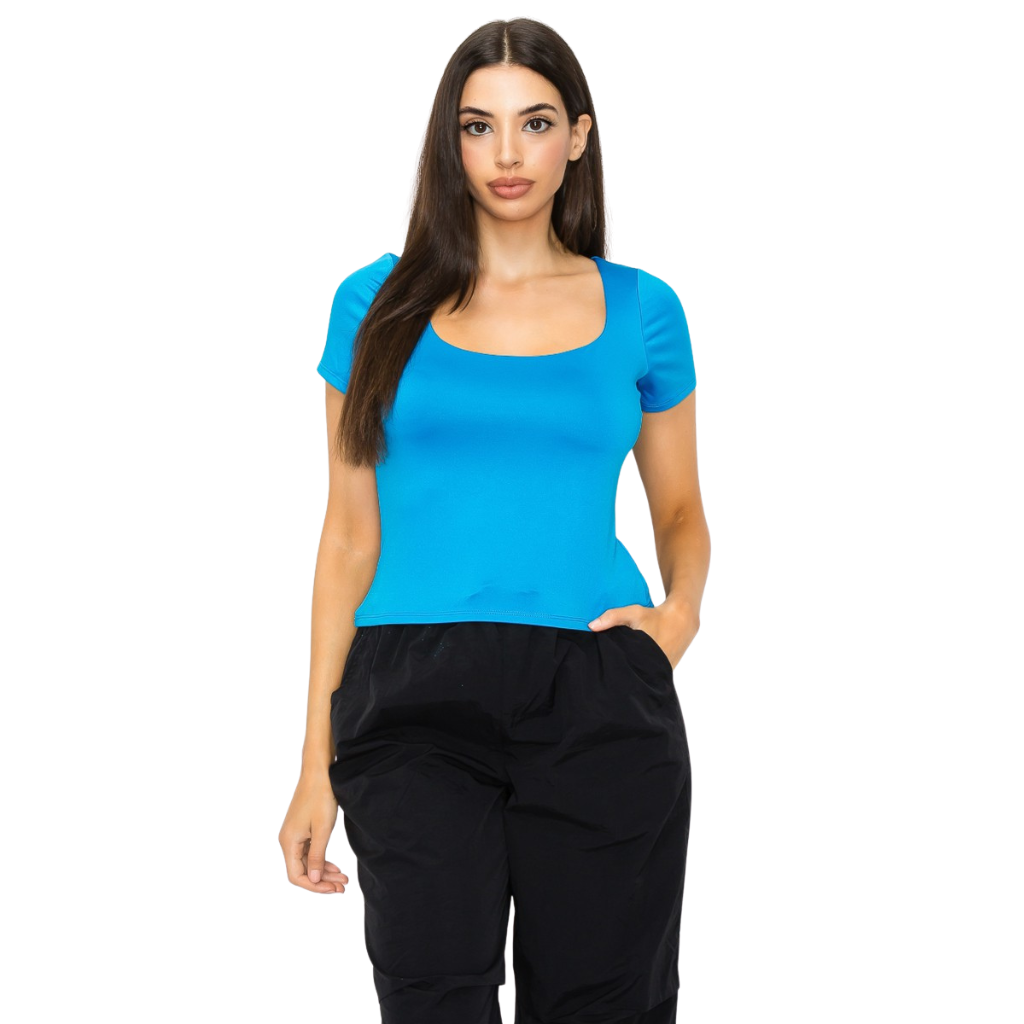 Blusa Básica Azul Turquesa de Manga Corta