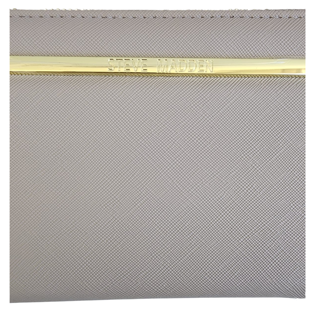 Cartera Steve Madden original tipo wristlet con cierre y correa
