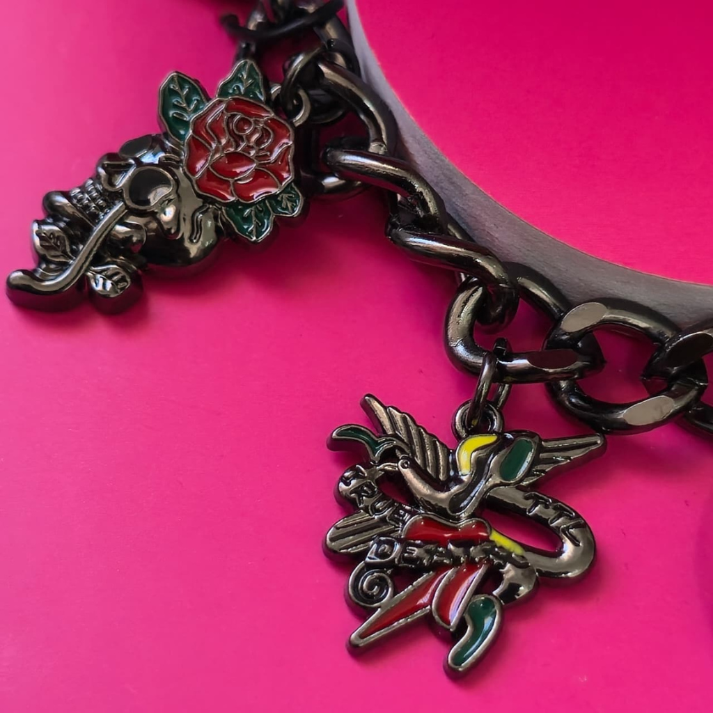 Reloj Pulsera Ed Hardy Charm Bracelet Negro con Dijes y Cristales Original