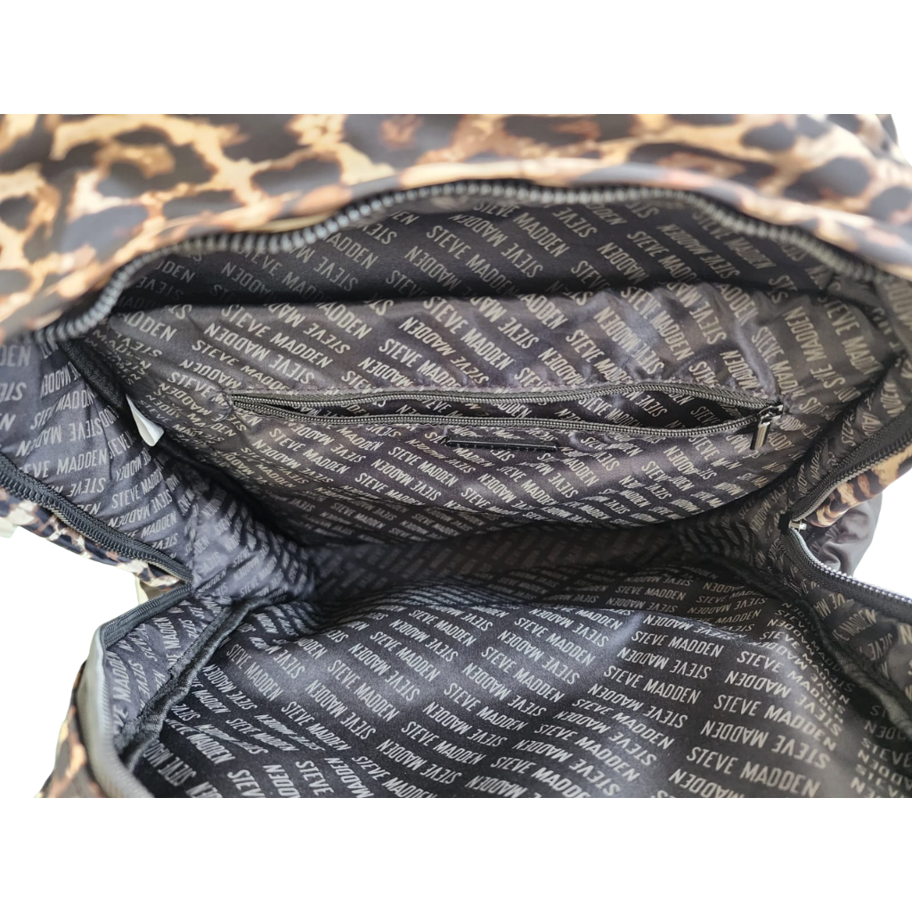 Mochila Steve Madden original animal print con estuche