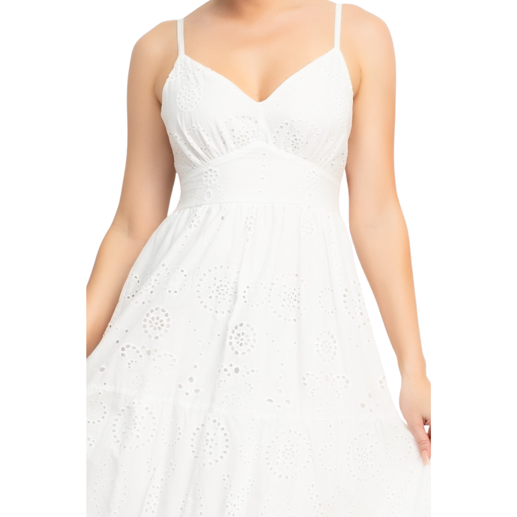 Vestido Largo Blanco Bordado con Espalda Descubierta