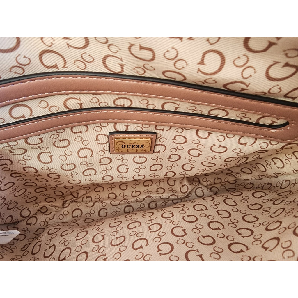 Bolsa Guess crossbody monograma beige / rosa con cadena dorada