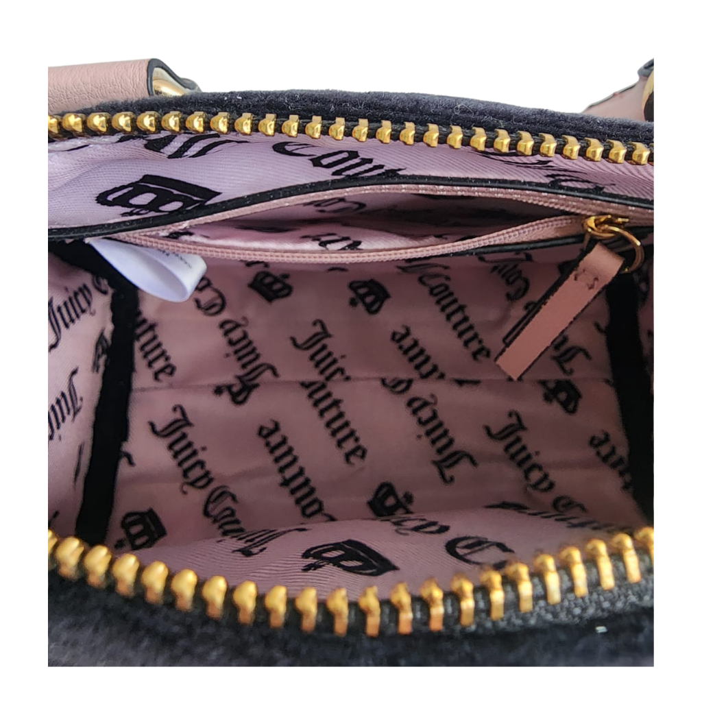 Bolsa Juicy Couture terciopelo negro con detalles rosa y correa ajustable