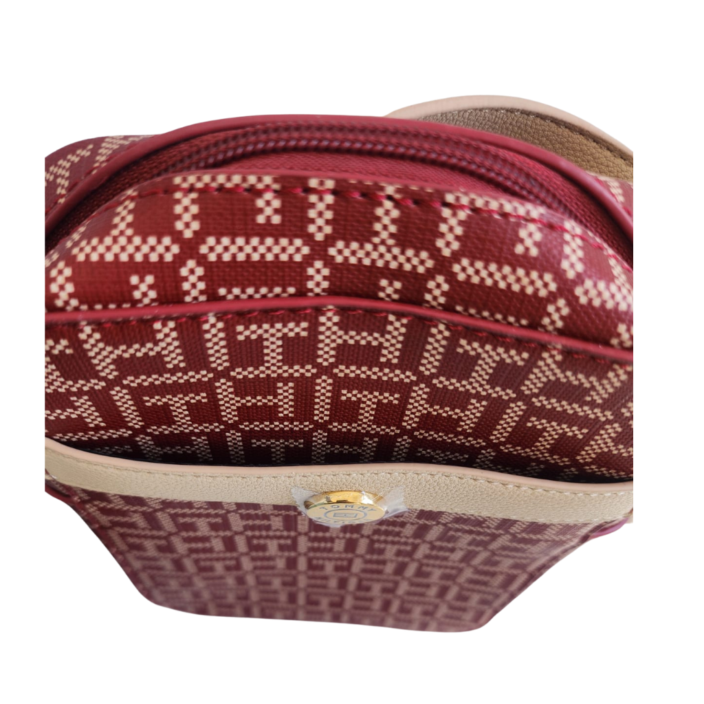 Bolsa Tommy Hilfiger crossbody roja con monograma