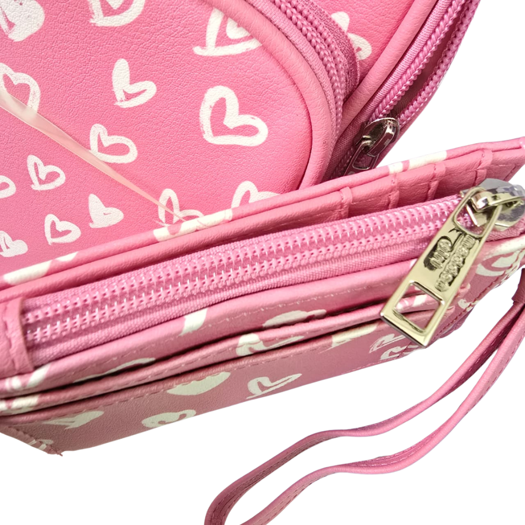 Set Madden Girl Mini Mochila y Cartera Rosa con Corazones – 2 Piezas